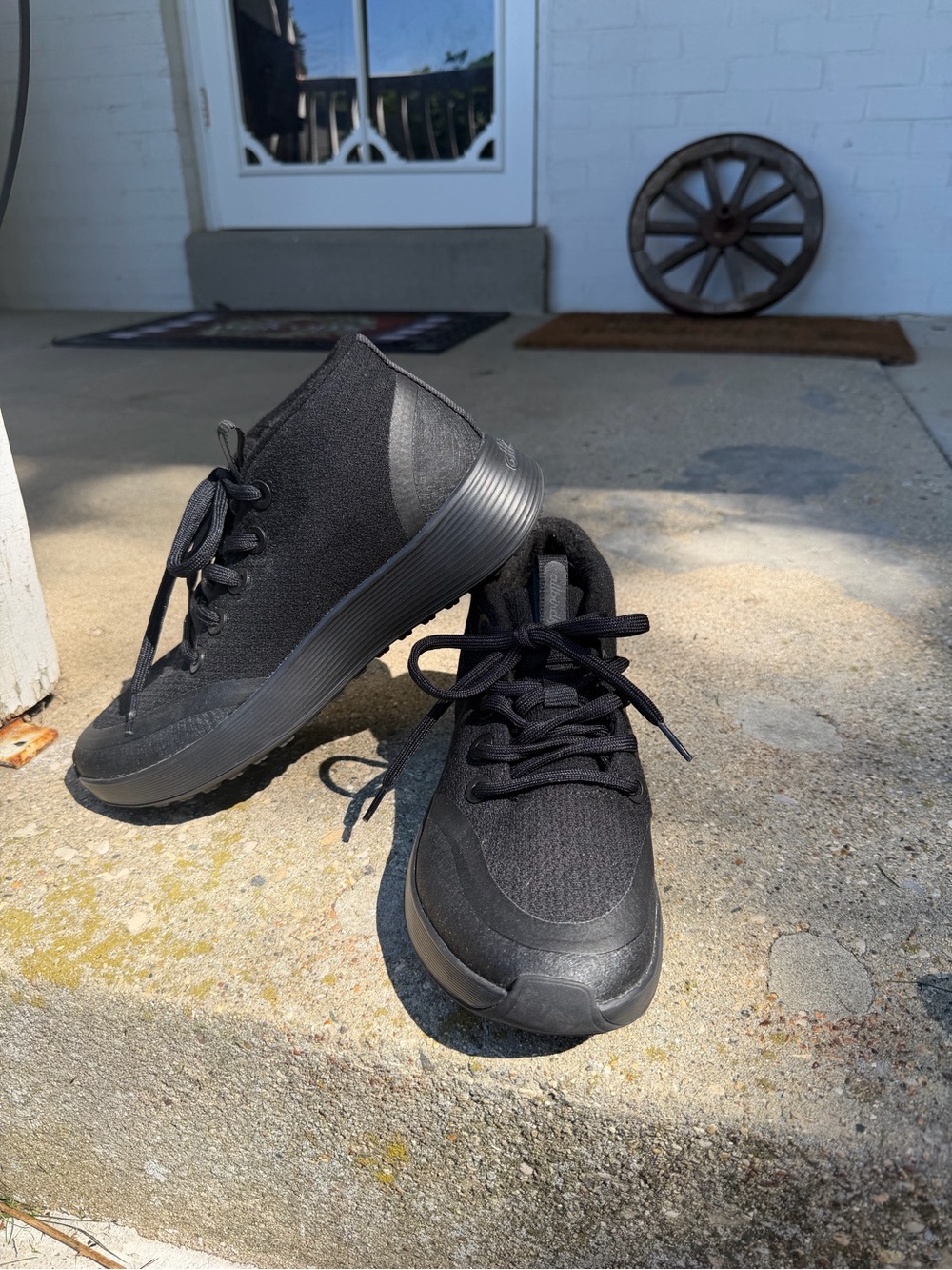 allbirds woman’s Black Wool Sneakers